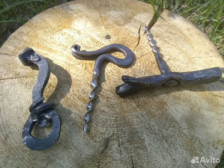 Кованые штопоры и открывалки для бутылок,ножики