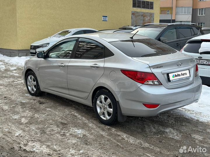 Hyundai Solaris 1.6 AT, 2012, 180 000 км