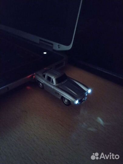 Мерседес 300 SL оригинал флешка