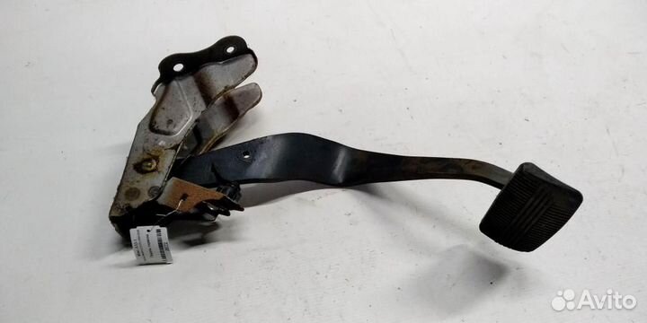 Педаль тормоза Nissan Maxima CA33