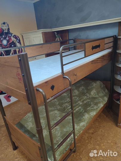 Двухъярусная кровать бу с матрасами