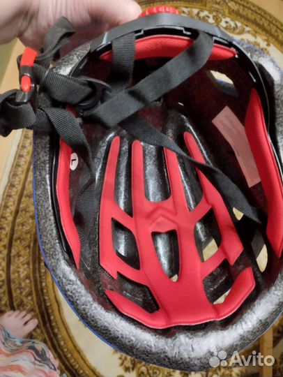 Шлем и комплект защитной экипировки Tech team