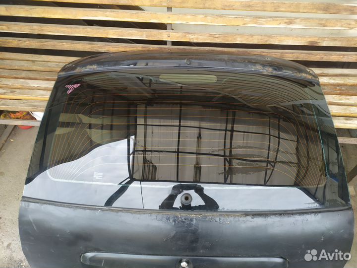 Стекло от задней двери багажника калина хэтчбек