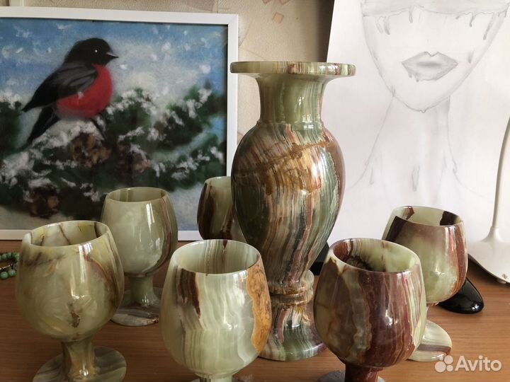 Ваза и фужеры