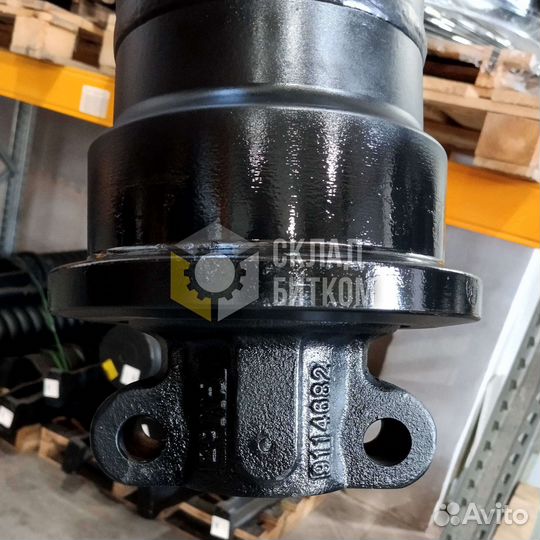 Каток опорный Liebherr R961B