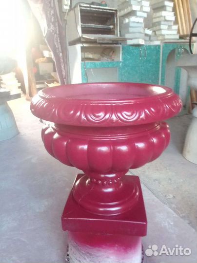 Уличные вазоны для цветов. Высота 50 см