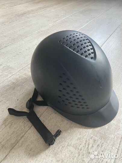 Шлем для верховой езды регулируемый
