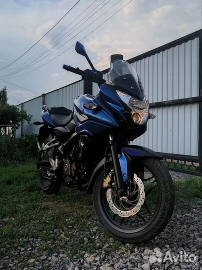 Bajaj Pulsar AS200