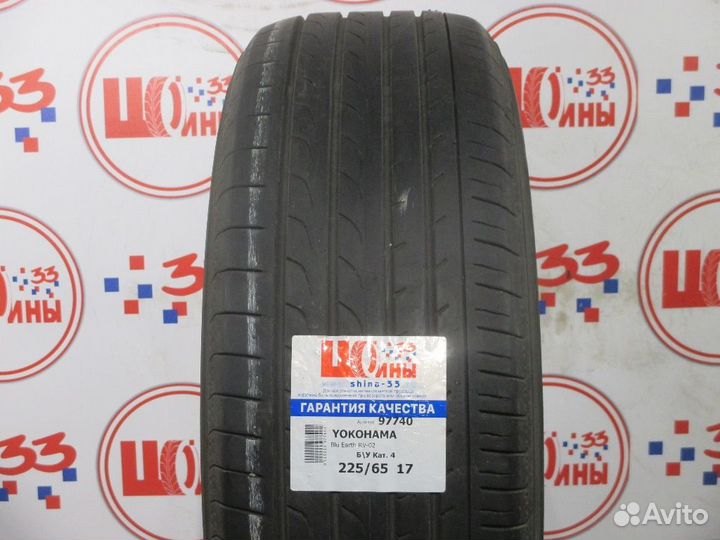 Yokohama BluEarth RV-02 225/65 R17