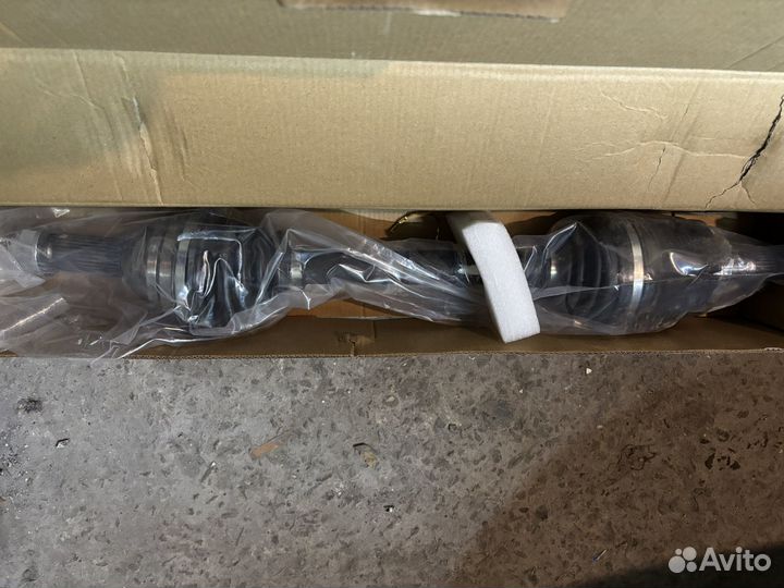 Привод колеса левый Chery fora/estina/chery m11