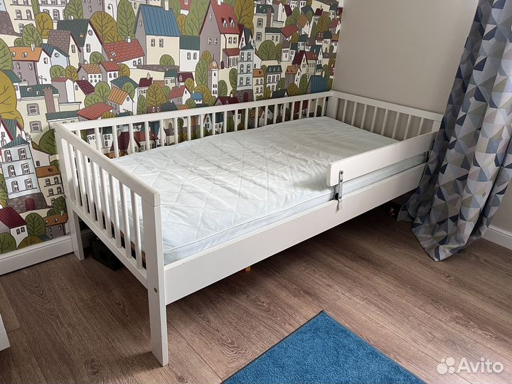 Детская кровать IKEA с матрасом