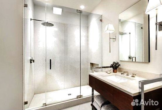 Стеклянная душевая кабина