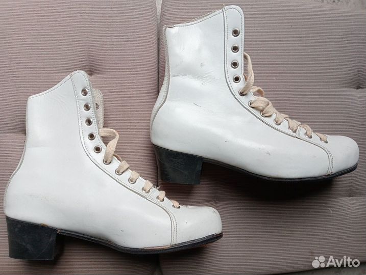 Ботинки женские для фигурного катания новые СССР