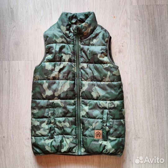 Жилет на мальчика, 128 бу