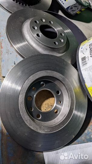 Тормозные диски задние 2 шт Peugeot 407