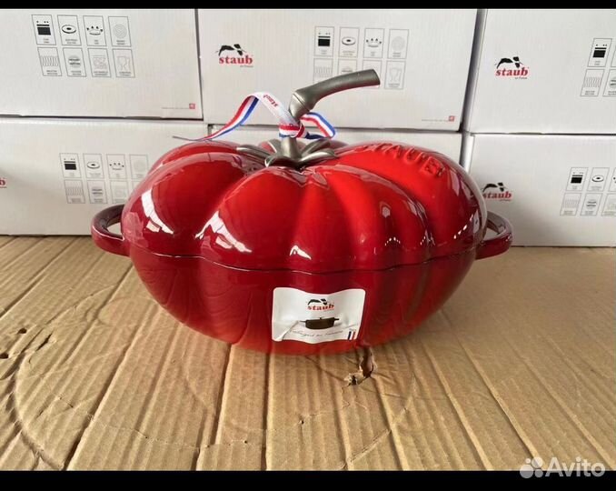 Чугунная кастюля staub