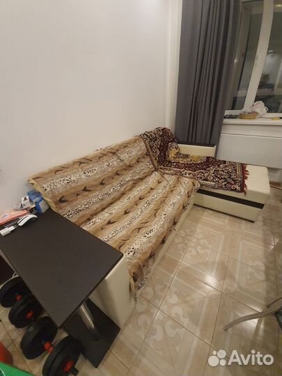 Большой угловой диван бу