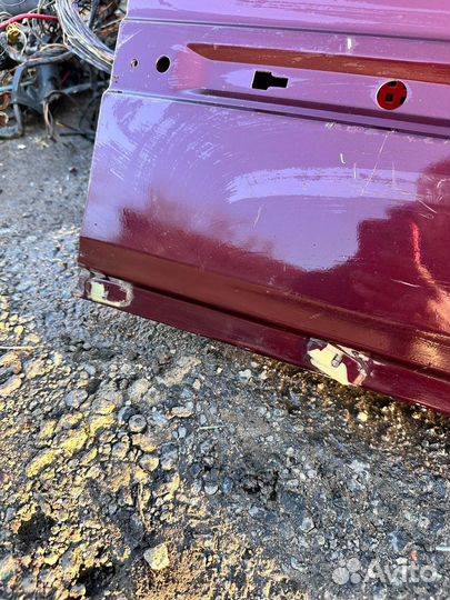 Правая передняя дверь audi A6 C4