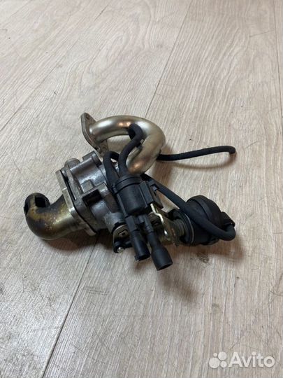 Клапан EGR Mercedes Benz E300 W212 OM642.850 2010