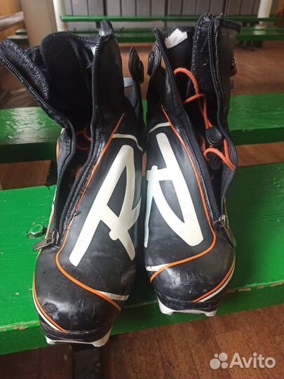 Лыжные ботинки rossignol