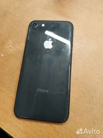 iPhone 8, 64 ГБ