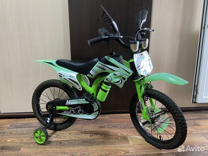 Детский велосипед четырехколесный