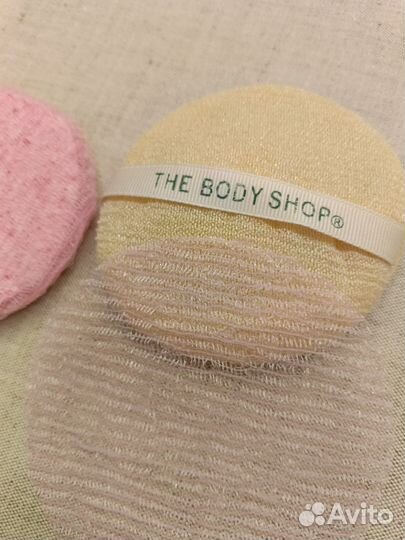 Спонж губка скрабер лица The body shop