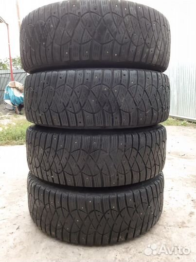 Avatyre Agressor 215/65 R16