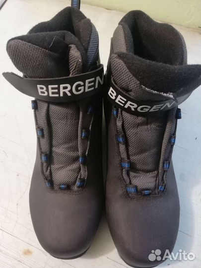 Лыжные ботинки