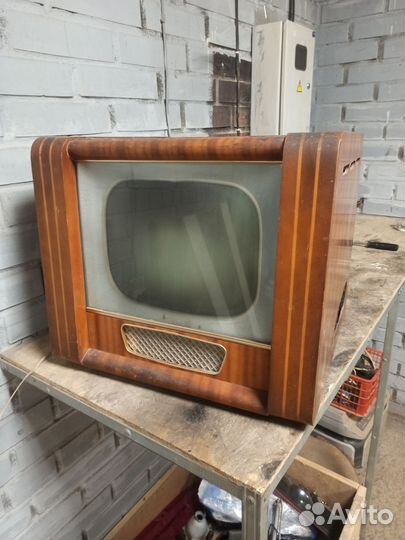 Телевизор бу ретро