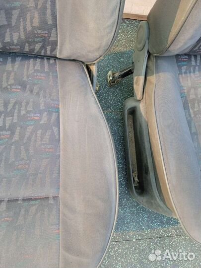 Сиденья и зад. диван на Seat Cordoba (VW Polo)