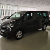 Opel Vivaro 1.6 MT, 2016, 157 000 км, с пробегом, цена 2 175 000 руб.