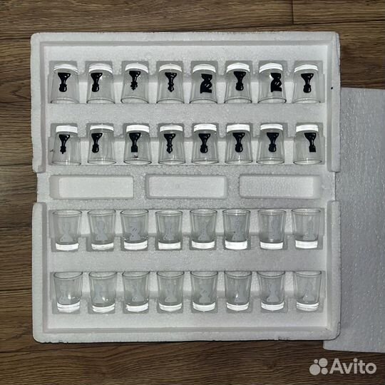 Шахматы стекло