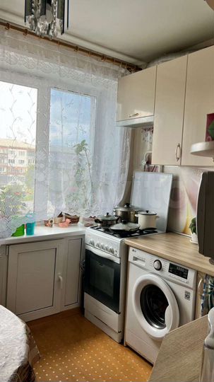 3-к. квартира, 60 м², 4/5 эт.