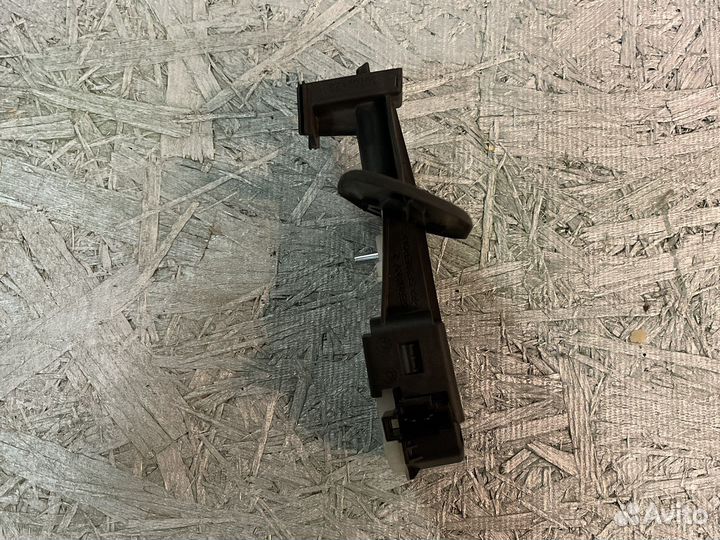 Замок лючка бензобака Volvo Xc70