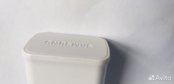 Сетевое зарядное устройство Samsung мало б.у