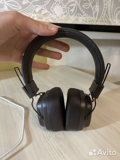 Беспроводные наушники marshall