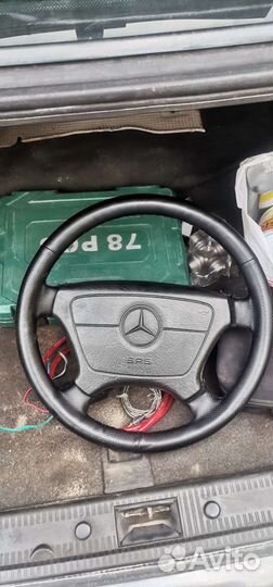 Продам руль mercedes w 123 w202 w140