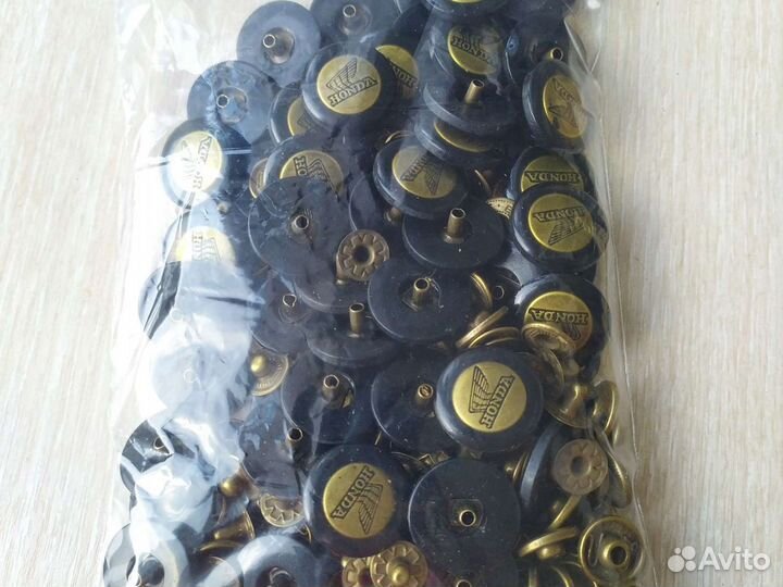 Кнопки для одежды