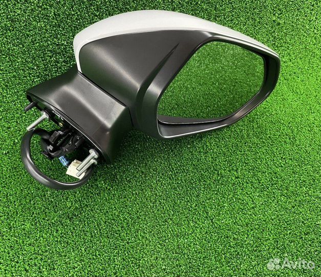 Зеркало правое Тойота Камри В70