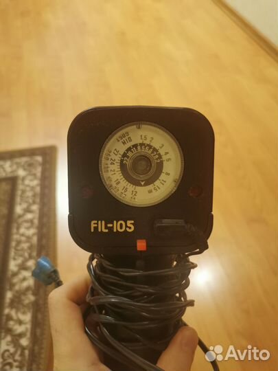 Вспышка FIL-105