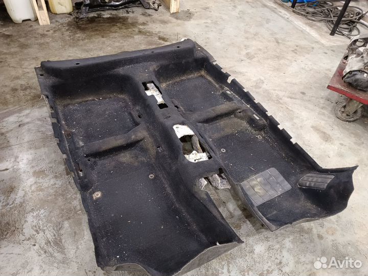 Ковролин пола для Volkswagen Polo 5 Sedan