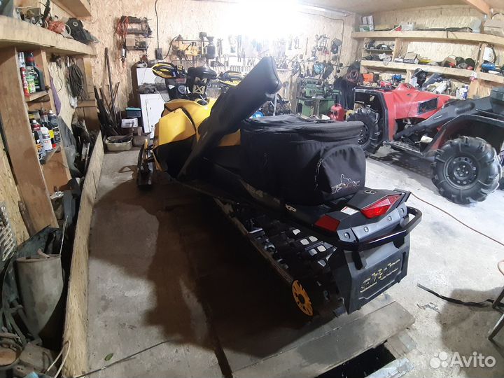 BRP summit 50TH 800R