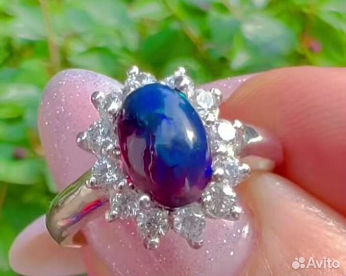 Серебряное кольцо с натуральным чёрным опалом