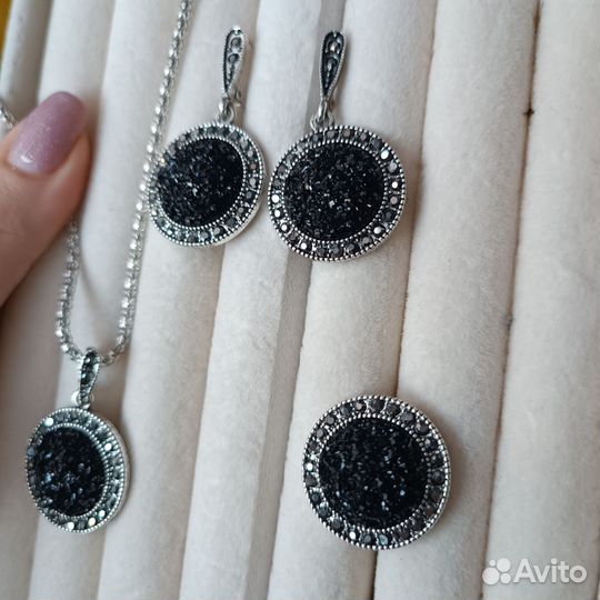 Серьги, кулон, кольцо
