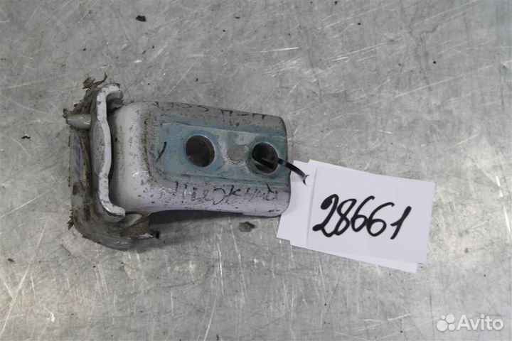 Петля двери передней правой нижняя Peugeot-Citroe