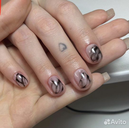 Маникюр на дому