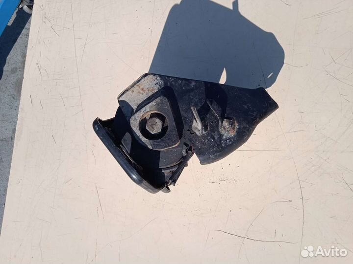 Подушка АКПП Mitsubishi RVR Z N11W Митсубиси 4G93