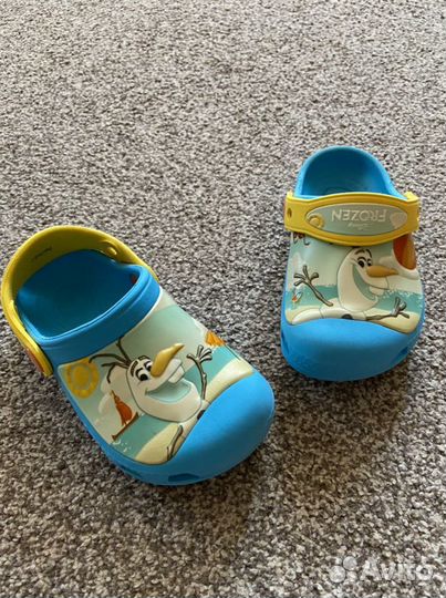 Сандали crocs c8