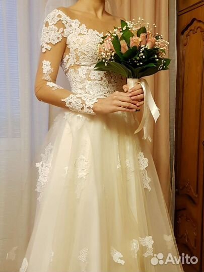 Свадебное платье